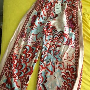 Zara pants are perfect for a summer night .